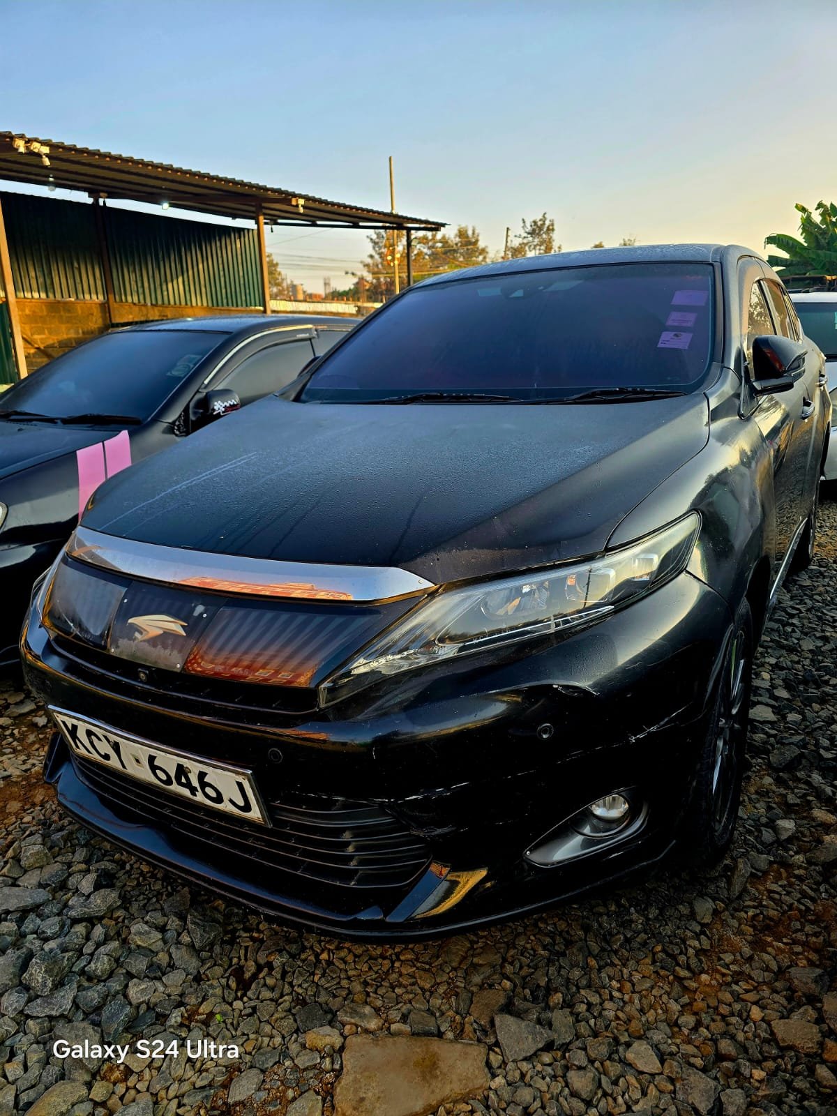 Toyota Harrier image 5